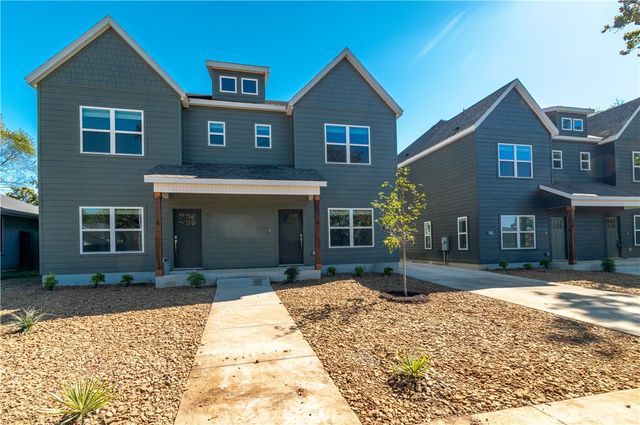 832 S Dockery Lane, Fayetteville, AR 72701