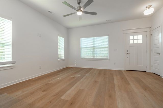 832 S Dockery Lane, Fayetteville, AR 72701