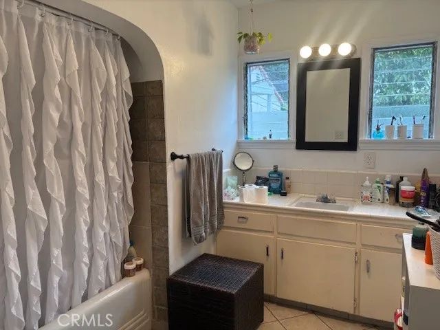 2196 N Orange Grove Avenue, Pomona, CA 91768