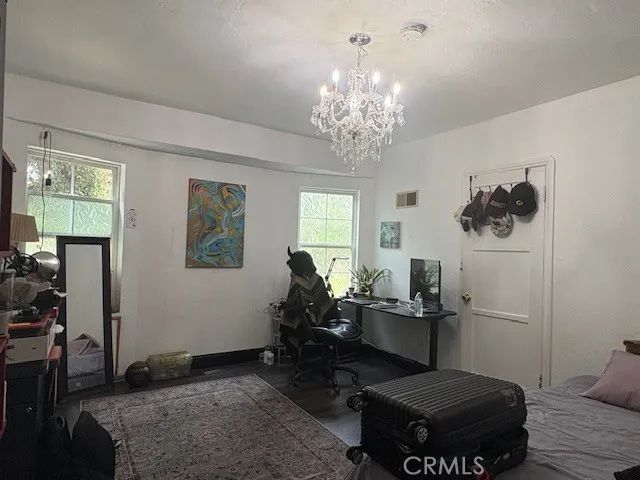 2196 N Orange Grove Avenue, Pomona, CA 91768