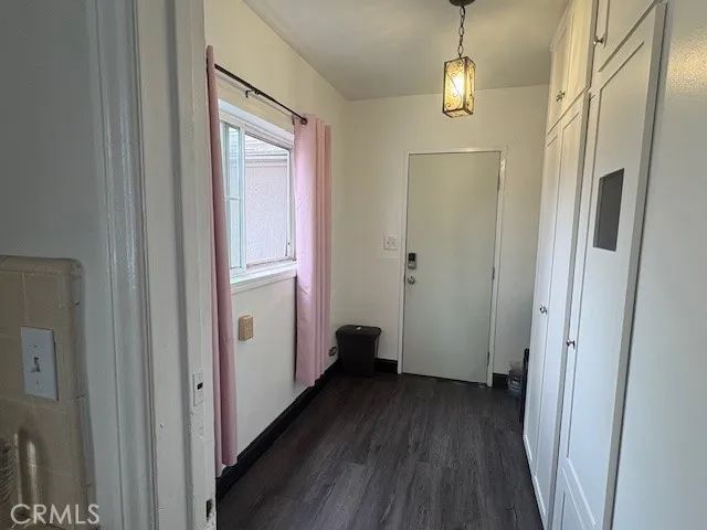 2196 N Orange Grove Avenue, Pomona, CA 91768