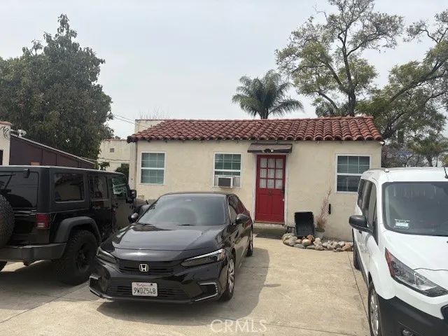 2196 N Orange Grove Avenue, Pomona, CA 91768