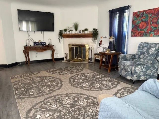 2196 N Orange Grove Avenue, Pomona, CA 91768