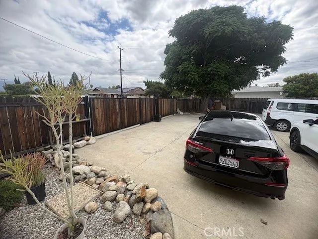 2196 N Orange Grove Avenue, Pomona, CA 91768