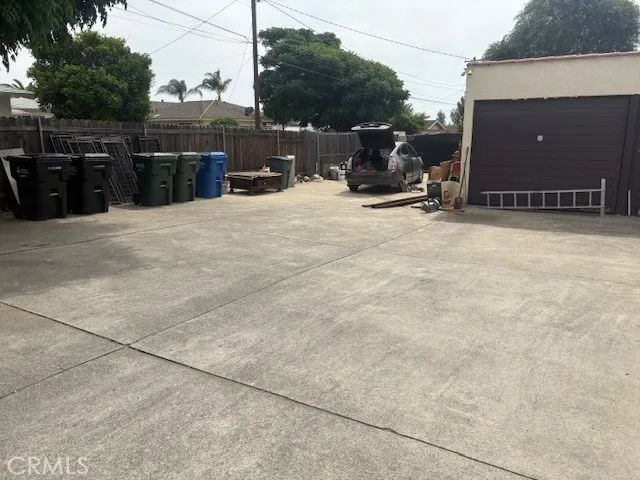 2196 N Orange Grove Avenue, Pomona, CA 91768