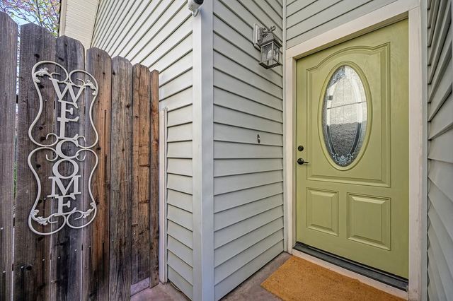 1172 Ravine View Dr, Roseville, CA 95661