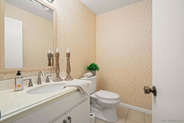 14105 Durhullen Dr, Poway, CA 92064