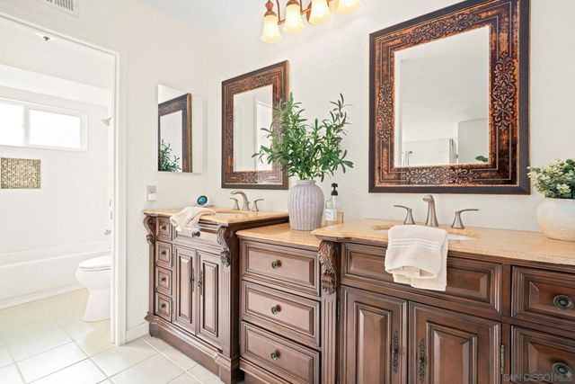 14105 Durhullen Dr, Poway, CA 92064