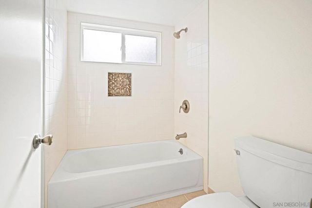 14105 Durhullen Dr, Poway, CA 92064