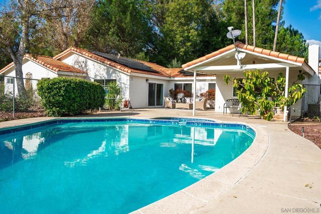 14105 Durhullen Dr, Poway, CA 92064