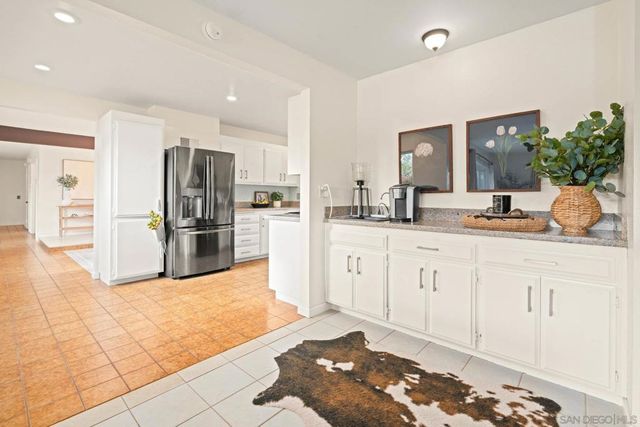 14105 Durhullen Dr, Poway, CA 92064