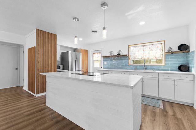 1107 Jasmine Avenue, Fort Pierce, FL 34982