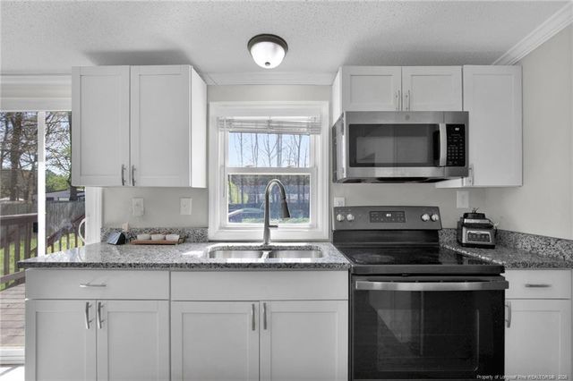 518 Inverary Drive, Raeford, NC 28376