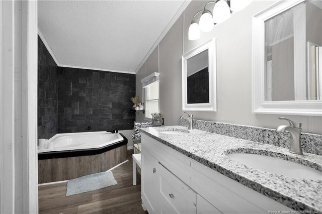 518 Inverary Drive, Raeford, NC 28376