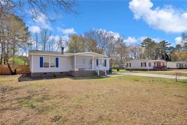 518 Inverary Drive, Raeford, NC 28376