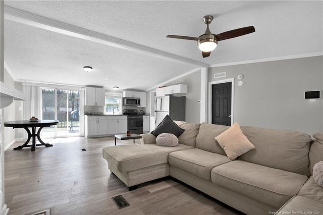 518 Inverary Drive, Raeford, NC 28376