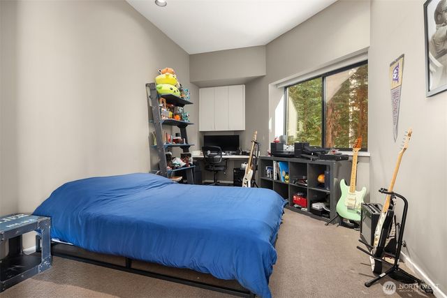 7703 W Mercer Way, Mercer Island, WA 98040