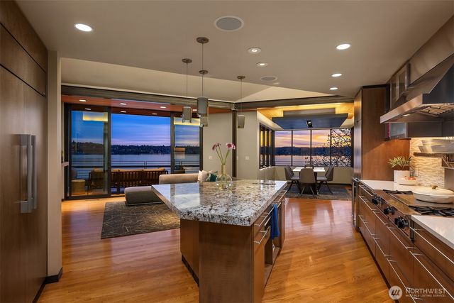 7703 W Mercer Way, Mercer Island, WA 98040