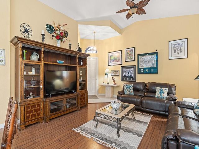 6159 Arlington Way, Fort Pierce, FL 34951