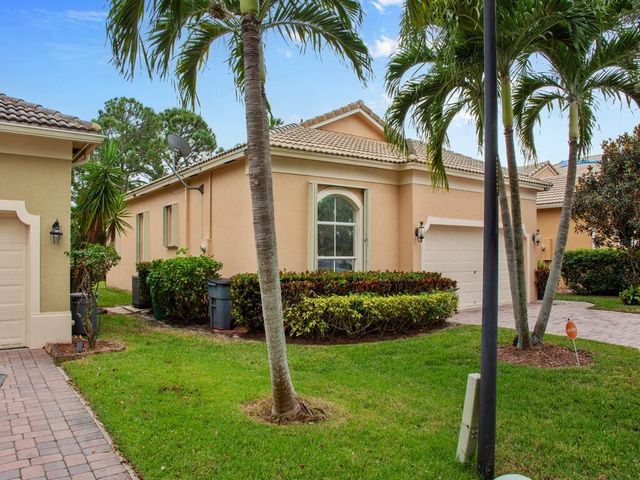 6159 Arlington Way, Fort Pierce, FL 34951