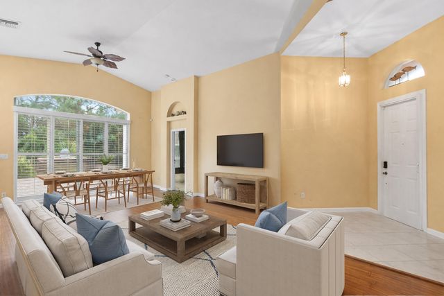6159 Arlington Way, Fort Pierce, FL 34951