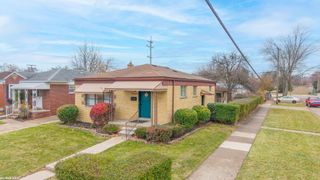 27937 Rockwood Street, Saint Clair Shores, MI 48081