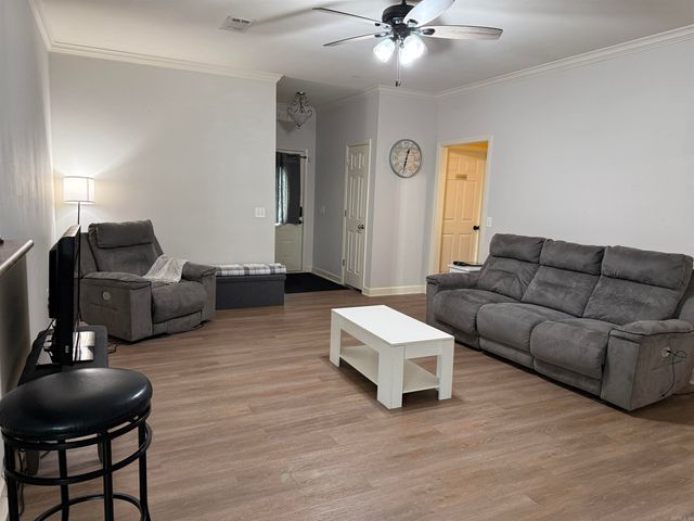 1911 Perry Street, Little Rock, AR 72204