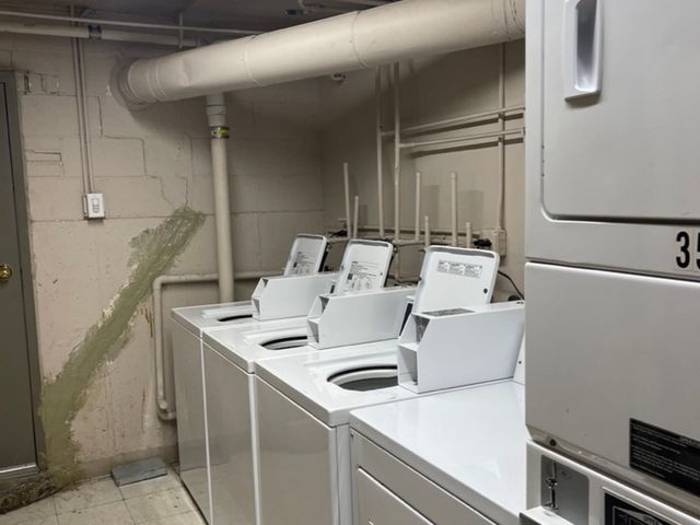 212 Collen Drive 209, Lombard, IL 60148