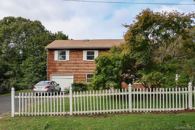 84 Craft Road, Centereach, NY 11720