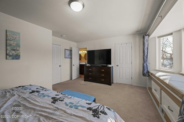 1850 Vashon Circle, Anchorage, AK 99515