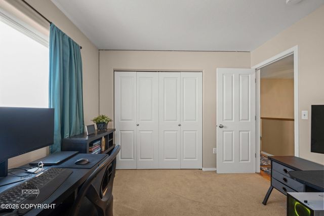 1850 Vashon Circle, Anchorage, AK 99515