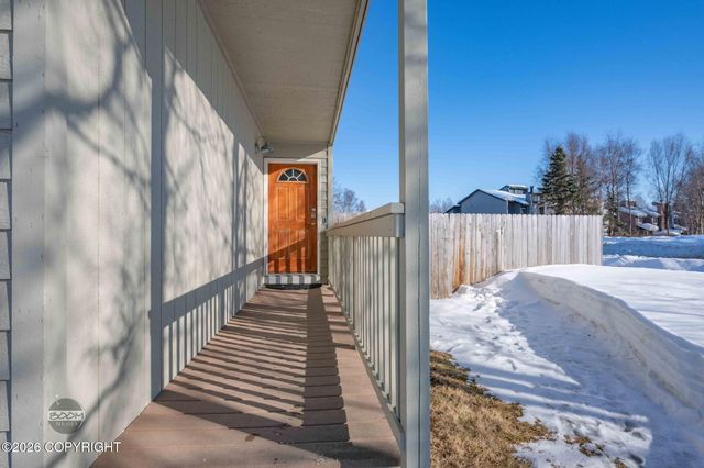 1850 Vashon Circle, Anchorage, AK 99515