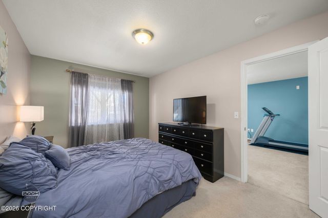 1850 Vashon Circle, Anchorage, AK 99515