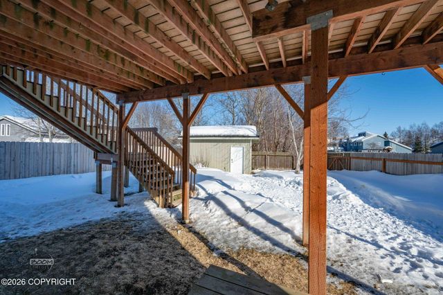 1850 Vashon Circle, Anchorage, AK 99515