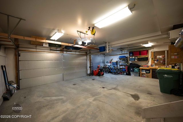 1850 Vashon Circle, Anchorage, AK 99515