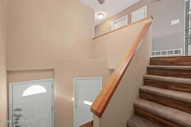 1850 Vashon Circle, Anchorage, AK 99515