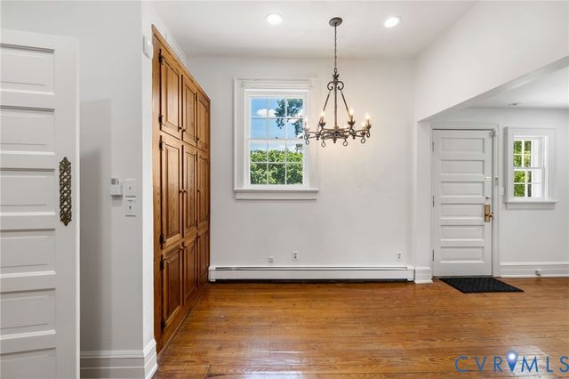 209 Ross Rd, Henrico, VA 23229
