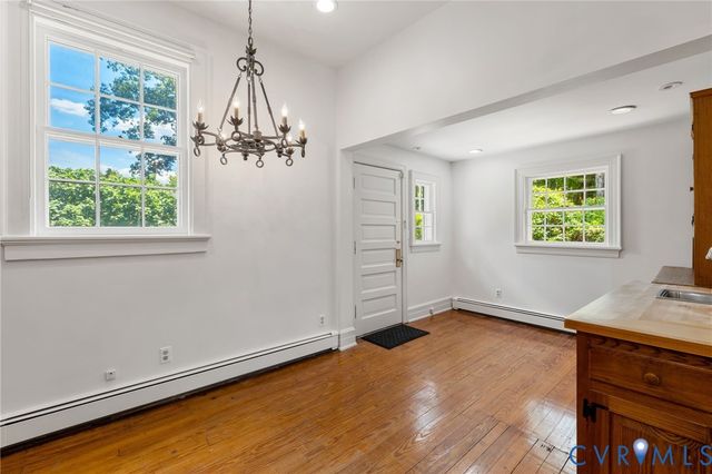 209 Ross Rd, Henrico, VA 23229