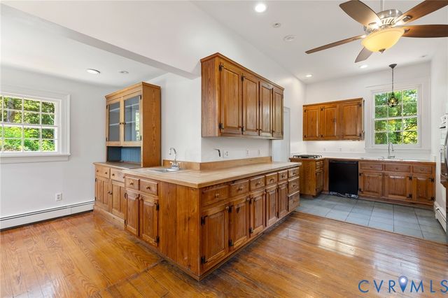 209 Ross Rd, Henrico, VA 23229