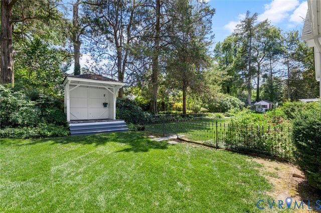 209 Ross Rd, Henrico, VA 23229