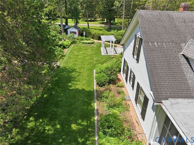 209 Ross Rd, Henrico, VA 23229