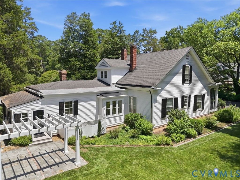 209 Ross Rd, Henrico, VA 23229