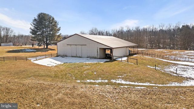 534 CHARMING FORGE RD, Robesonia, PA 19551