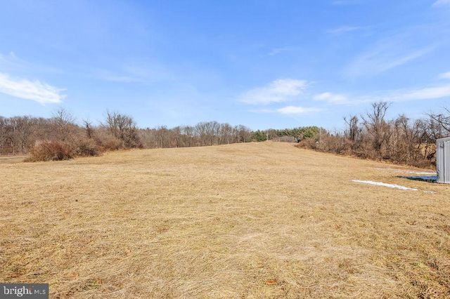 534 CHARMING FORGE RD, Robesonia, PA 19551