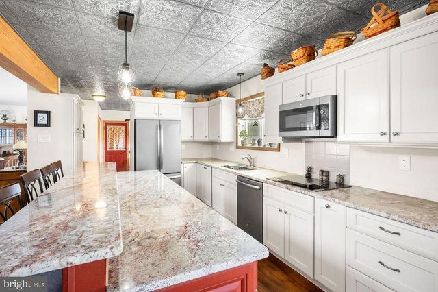 534 CHARMING FORGE RD, Robesonia, PA 19551