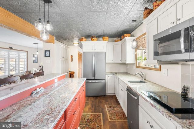 534 CHARMING FORGE RD, Robesonia, PA 19551