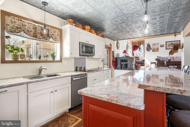 534 CHARMING FORGE RD, Robesonia, PA 19551