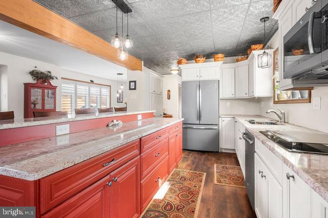 534 CHARMING FORGE RD, Robesonia, PA 19551