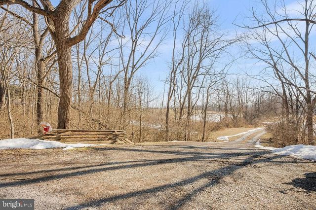 534 CHARMING FORGE RD, Robesonia, PA 19551