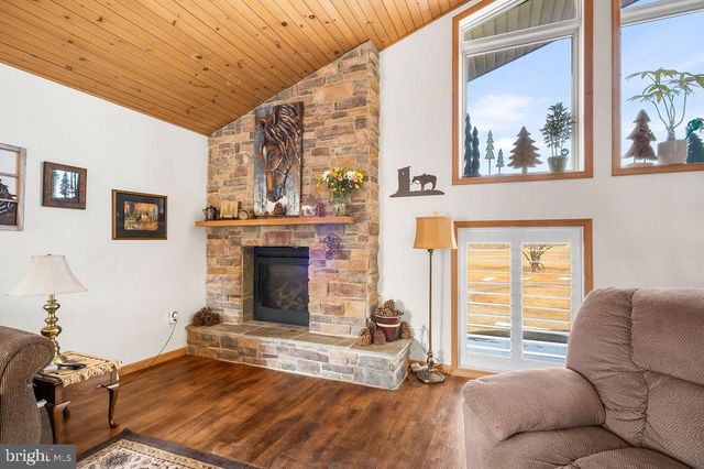 534 CHARMING FORGE RD, Robesonia, PA 19551